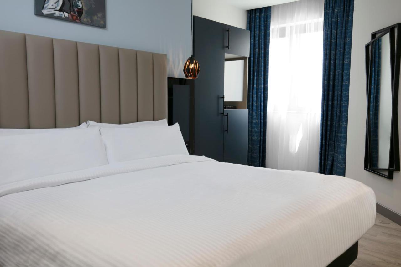 Spark By Hilton Luton Luton  Kültér fotó