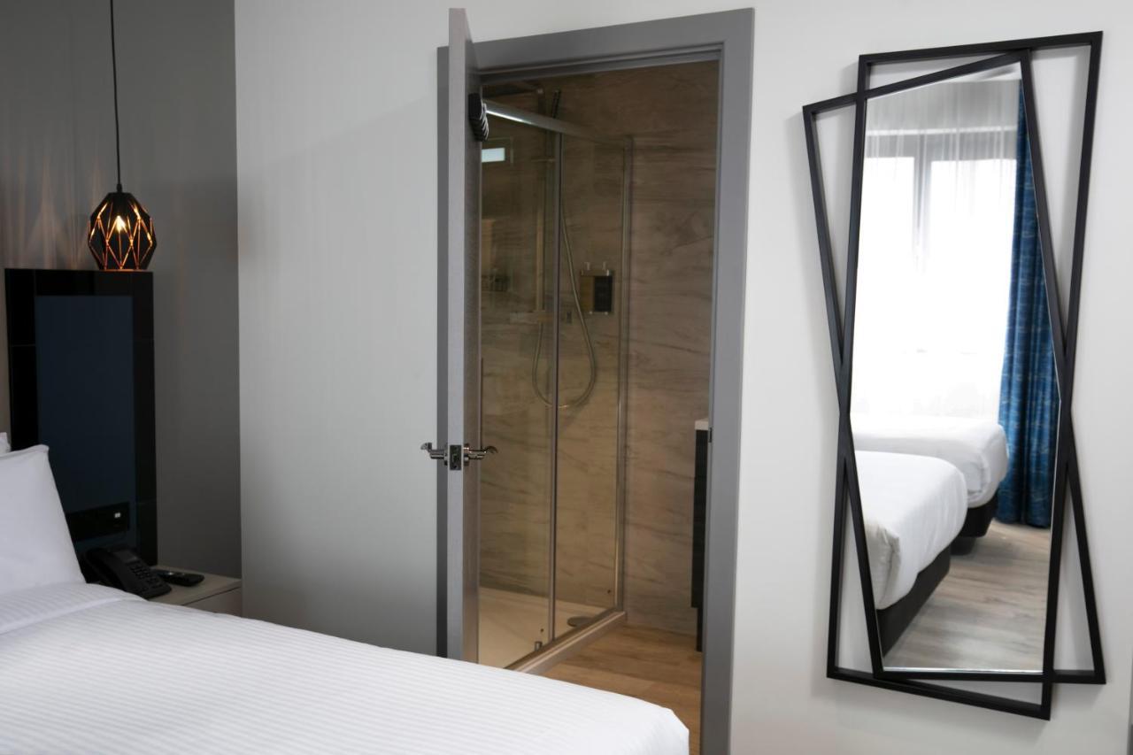 Spark By Hilton Luton Luton  Kültér fotó