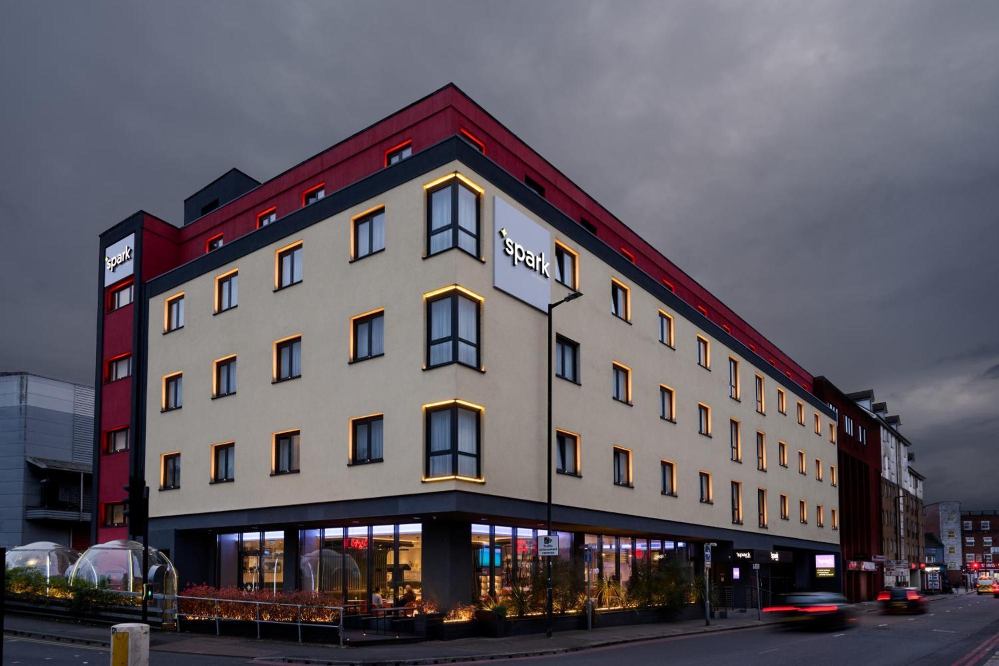 Spark By Hilton Luton Luton  Kültér fotó