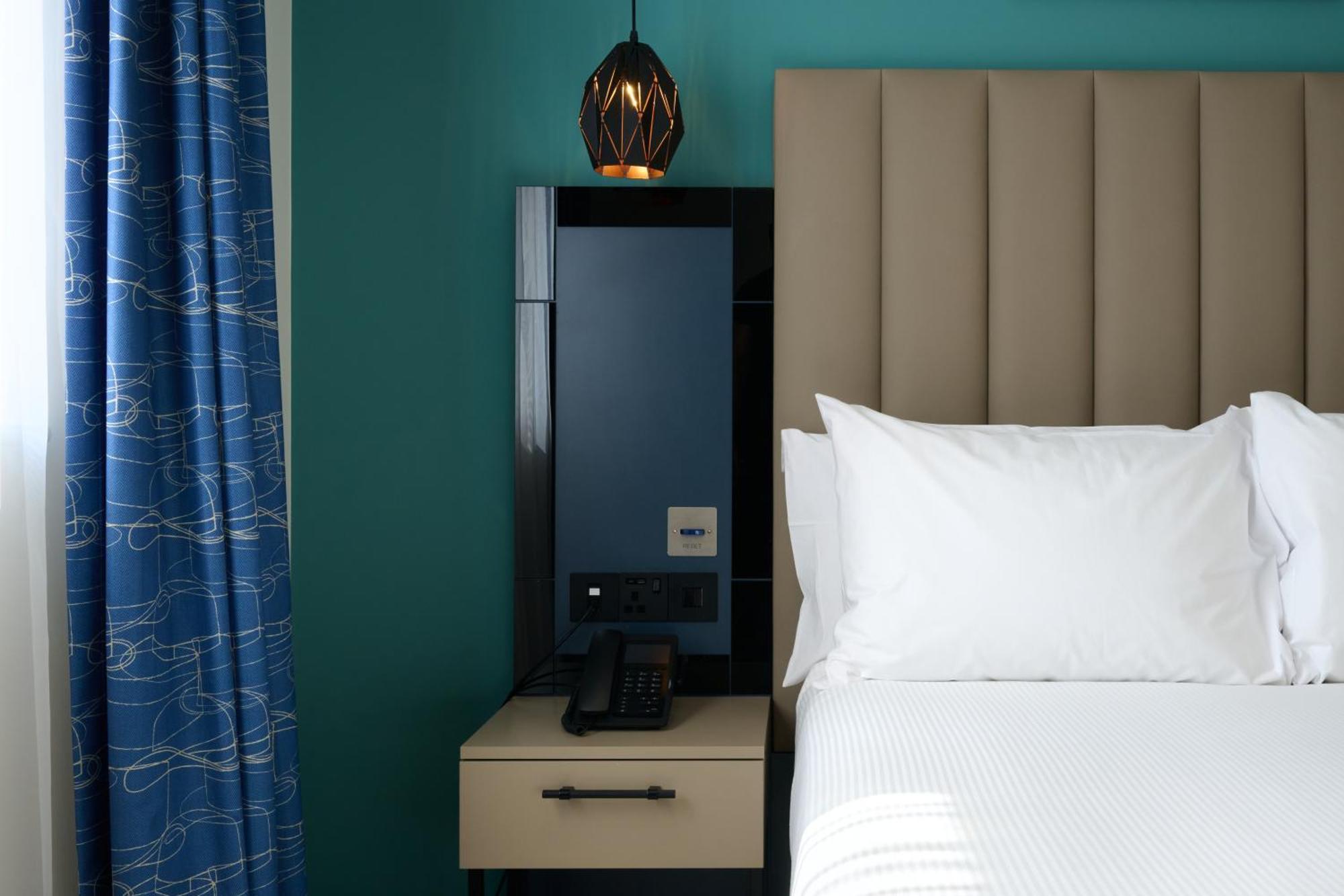 Spark By Hilton Luton Luton  Kültér fotó